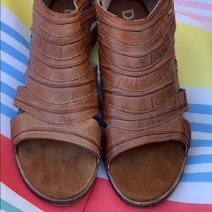 Diba Brown (Back Zip Up) Leather Sandals Size 8 - image 1